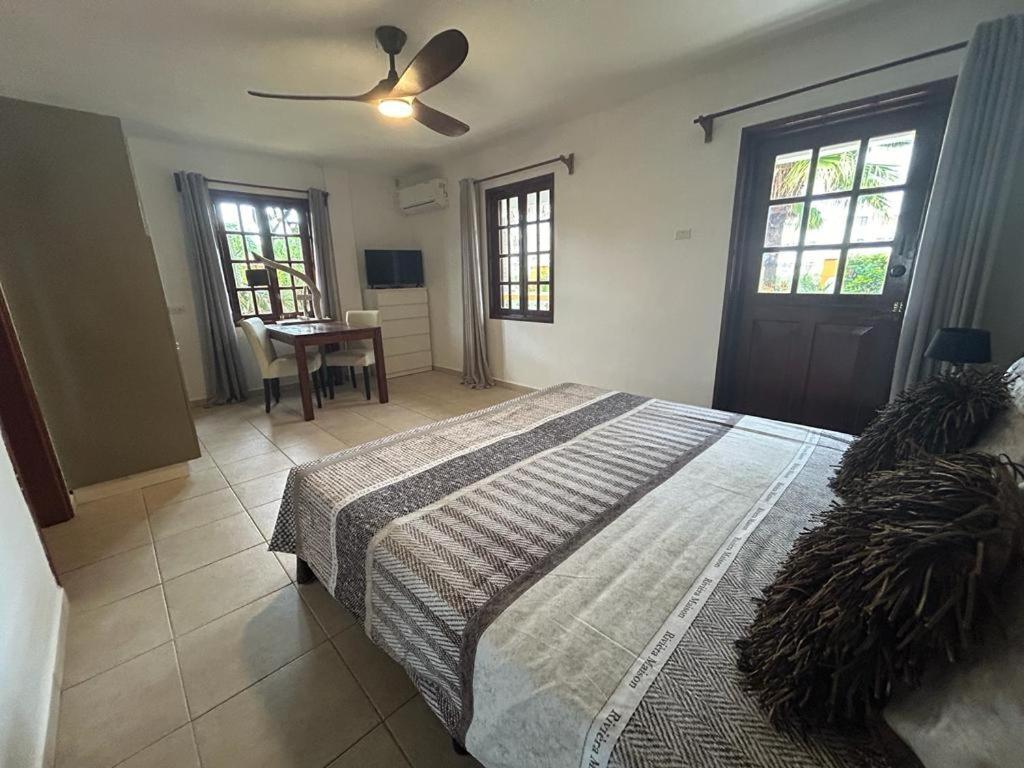 Landhuis Belnem Bonaire Playa Esterno foto